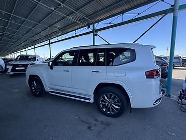 lend cruiser: Toyota Land Cruiser: 2022 г., Внедорожник — 2