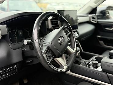 limited: Toyota Тундра: 2022 г., Пикап — 3