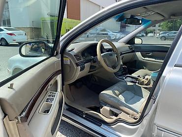 audi a7: Volvo S80: 2.4 l | 2002 il 290 km Sedan — 6
