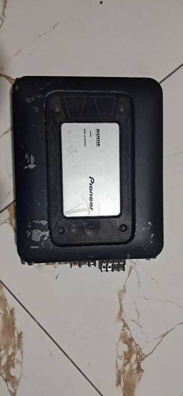 Digər avtoelektronika: Salam işlək vəziyyətdə aparatura usilitel satıram arjinal Pioneer