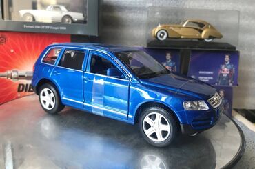 Avtomobil modelləri: 2004 il, 1:24, Dəmir, Ödənişli çatdırılma — 10