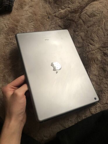 Apple iPad: İşlənmiş Apple iPad 8 (2020), 10,2", < 64 GB
