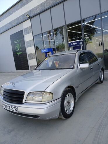 Продажа авто: Mercedes-Benz 200: 2 л | 1995 г. Седан