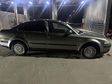 sprinter 4 4: Volkswagen Passat: 2001 г., 1.6 л, Бензин, Седан — 3