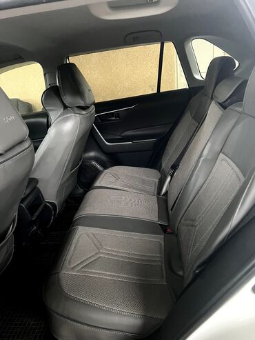 Toyota: Toyota RAV4: 2020 г., 2.5 л, Автомат, Бензин, Кроссовер — 11