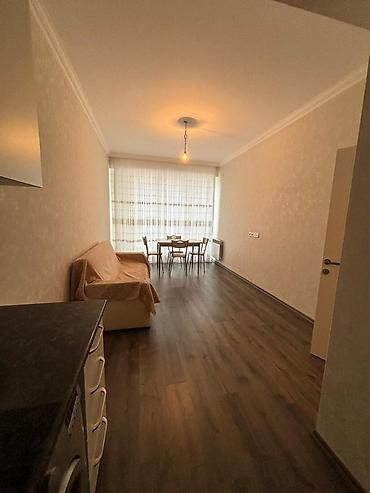 montinde kiraye ev: Melissa Park-da 2 otağa düzəlmiş mənzil əşyalı kirayə verilir. İstilik — 4