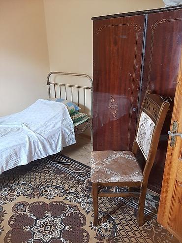 sumqayit 9 cu mikrorayon: Masazir tamstorenin arxasinda 2 otaqli orta temirli her bir ewyasi — 7
