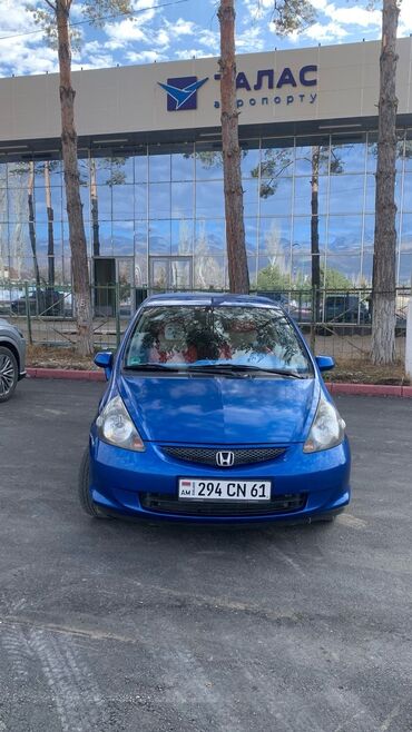 Honda: Honda Jazz: 2005 г., 1.3 л, Механика, Бензин, Хэтчбэк
