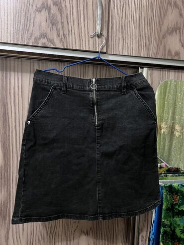 Kardiqanlar, jaketlər: Вещи продаются срочно! Если будите брать много,сделаю хорошую скидку — 24