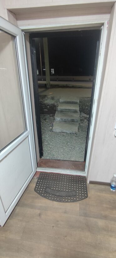 Офисы: Сдаю Офис, 20 м², В частном доме, 1 линия — 6