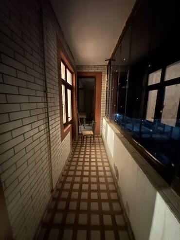 Uzunmüddətli kirayə mənzillər: Abweron Rayonu Mehdabad Qesebesi Tam merkezde 12mertebeli binanin — 9