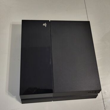 плейстейшен 4 купить: Продаю PS4 Fat, 500 Gb, 1 джойстик, кабель питания. В хорошем рабочем