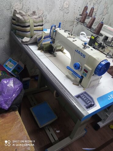 Другое оборудование для швейных цехов: Ушул иштеп турган машинка сатылат. Баасы 11 000 сом