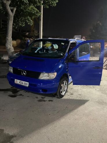 продаю авто с последующим выкупом: Mercedes-Benz Vito: 2003 г., Механика, Дизель, Вэн/Минивэн