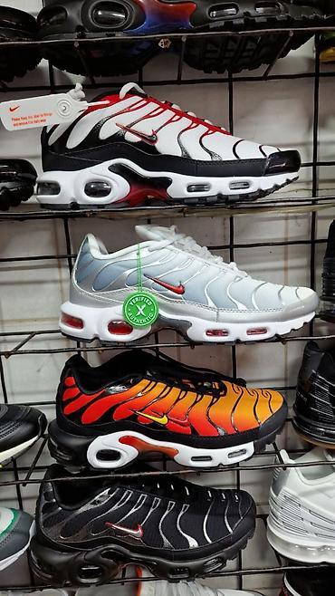 Patike: Patike orginal sa kutijom 
41 do 46
za samo 5999 din — 2