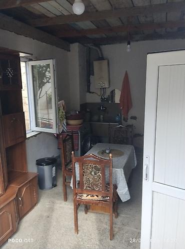 Həyət evləri və villaların satışı: 6 otaqlı, 6 kv. m, Orta təmir — 11