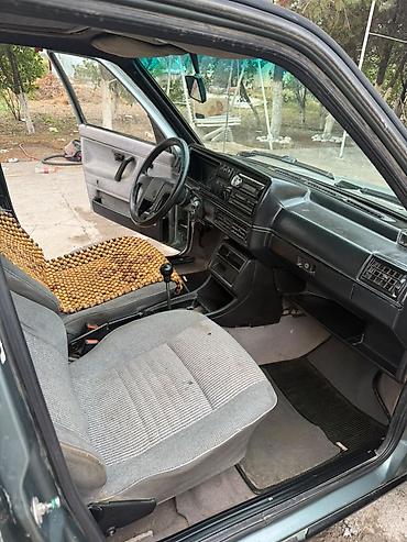 Volkswagen: Volkswagen Golf: 1989 г., 1.8 л, Механика, Бензин, Хэтчбэк — 5