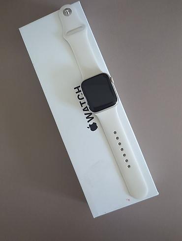 часы casio: Умные часы Apple Watch SE 3 в цвете Starlight и бежевым ремешком из — 1