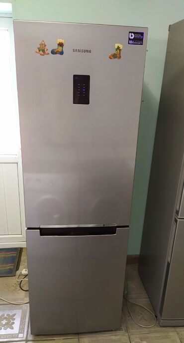 бытовой холодильник: Холодильник Samsung, Б/у, Двухкамерный, No frost, 60 * 178 * 64