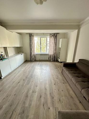 баят квартиры: 3 комнаты, 77 м², Элитка, 3 этаж, Старый ремонт — 8