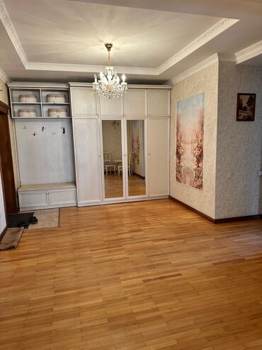 Долгосрочная аренда квартир: 3 комнаты, Агентство недвижимости — 6