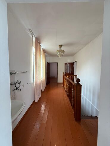 Продажа домов: Дом, 270 м², 5 комнат, Агентство недвижимости, Старый ремонт — 8