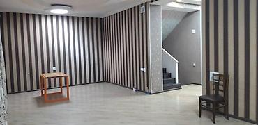 Аренда помещений свободного назначения: Сдаётся в аренду отдельный зал с большим крытым двором. Что внутри: - — 8