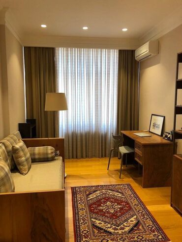 Yeni tikili: 4 otaqlı, Yeni tikili, m. Sahil, 185 kv. m -da lalafo.az — 10 Yeni tikili: 4 otaqlı, Yeni tikili, m. Sahil, 185 kv. m — 10