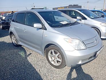 bis vip: Toyota Ist: 2002 г., 1.3 л, Автомат, Бензин, Хэтчбэк — 3