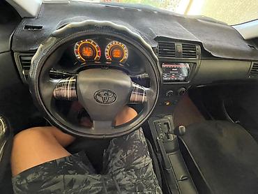 e140: Toyota Corolla: 2012 г., 1.6 л, Бензин, Седан — 4