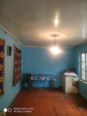 Həyət evləri və villaların satışı: 4 otaqlı, 8 kv. m, Orta təmir — 6