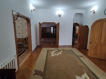 жёлтый домик: 384 м², 5 комнат, Церковь — 10