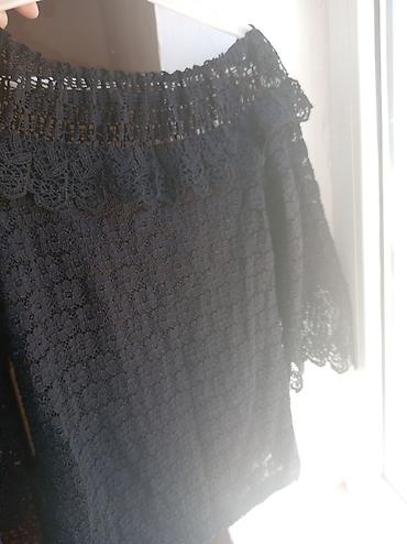 Qadın geyimləri: Qara krujeva bluz - Model: off-shoulder (çiyinlər açıq) - Material — 3