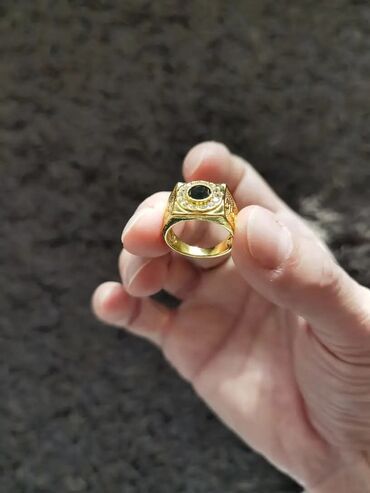 Prstenje: Vel:13
Cena:1100din — 29
