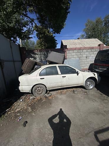 Datsun: Nissan Sunny: 1998 г., Дизель, Седан — 2