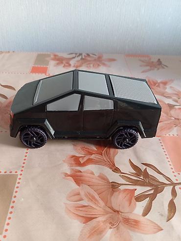 oyun diskleri: Ilon Maskin maşını – futuristik pikap dizaynı plastmasli. - Model — 2