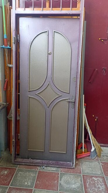 seyf qapları: Demir qapi 230/90sm
180azn
Xirdalan 0572 leli
