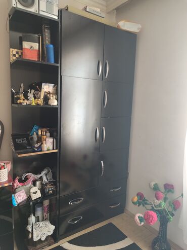 Dolablar: İşlənmiş, Açılan, 4 qapılı Düz dolab, Qarderob, paltar dolabı, Türkiyə