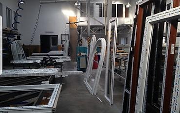 Готовые пластиковые окна: Окна Двери Пластиковые Металлопластиковые Алюминиевые Витражи — 9