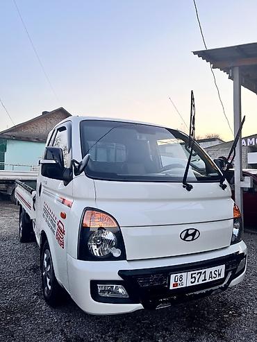 хундай старекс 1: Жеңил жүк ташуучу унаа, Hyundai, Стандарт, 1ге чейин т, Колдонулган — 2