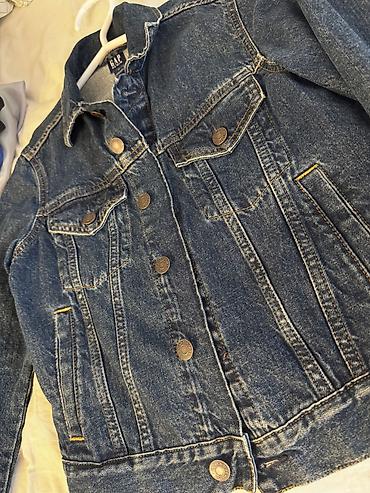 kurtla: GAP firmasi cins kurtka 2 ədəddir qız üçün olan biraz açıq rəng — 3