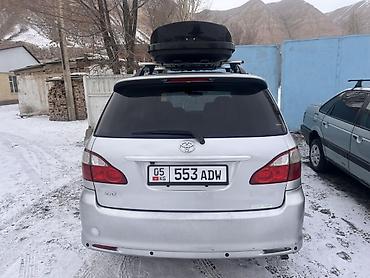 385 55: Toyota Avensis Verso: 2005 г., 2 л, Автомат, Газ, Минивэн — 4
