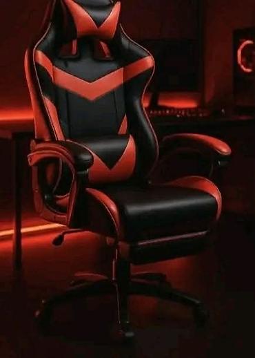 cipelarnik plasticni: Gaming stolica. Opremljen je ergonomskim dizajnom i udobnim jastucima — 4