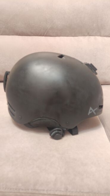 противоударный шлем: Продаю горнолыжный шлем Anon размер 61-63 в идеальном состоянии