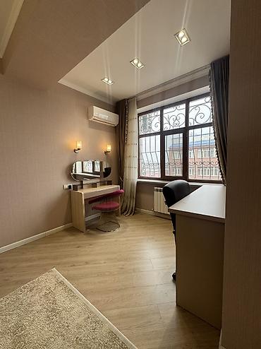 Продажа квартир: 4 комнаты, 130 м², 9 этаж — 10