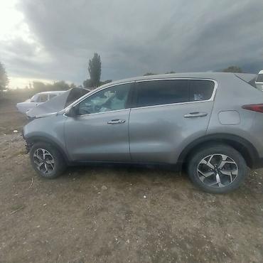 audi 100 c 4: Kia Sportage, серебристый кроссовер, (послелнее поколееия) год выпуска — 4