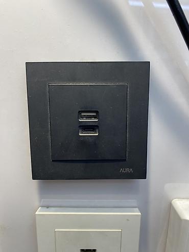 Внутренняя отделка: Розетка, С USB, Встроенные, 2 гнезда — 1