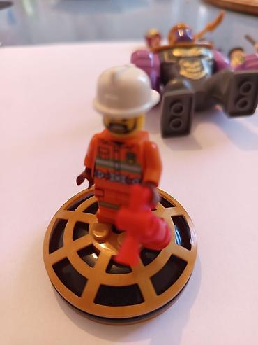 упаковочные коробки: LEGO: 13 фигурок с аксессуарами +1 большая фигурка 3 транспорта 3 — 7