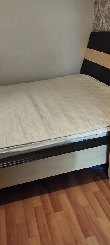 Çarpayılar: İşlənmiş, İkinəfərlik çarpayı, Bazasız, Matras ilə, Siyirməsiz — 2