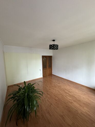 золотой квадрат бишкек: 1 комната, 40 м², Индивидуалка, 5 этаж, Косметический ремонт
